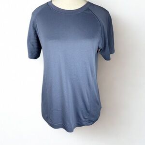 ⭐️ 3/$15 Old Navy Women's Slate Blue Short Sleeve Tee Size L